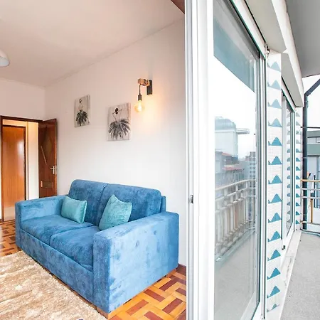 Trindade Downtown * Порту